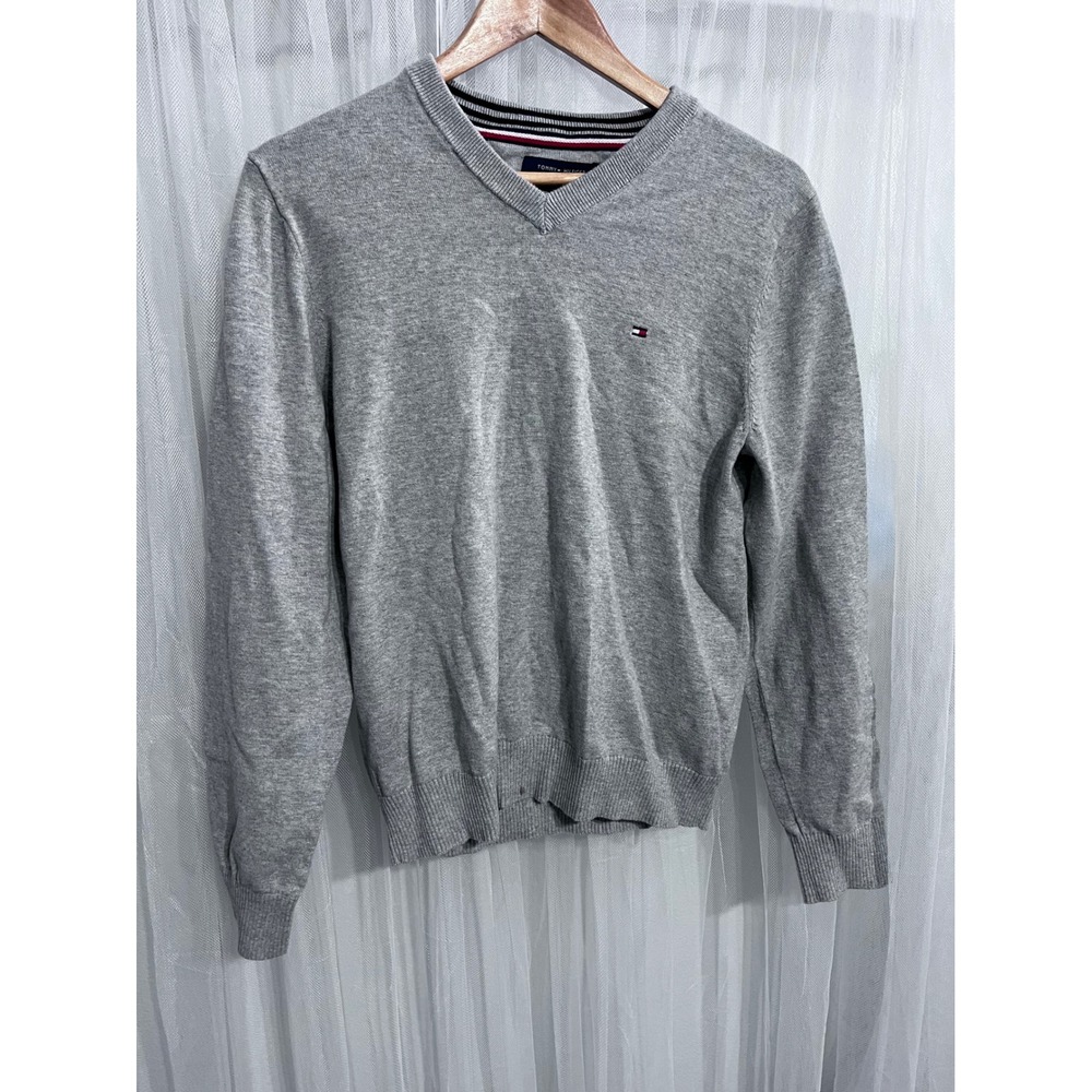Tommy Hilfiger Mens V-Neck Sweater Gray Long Sleeve Embroidered Logo Size M